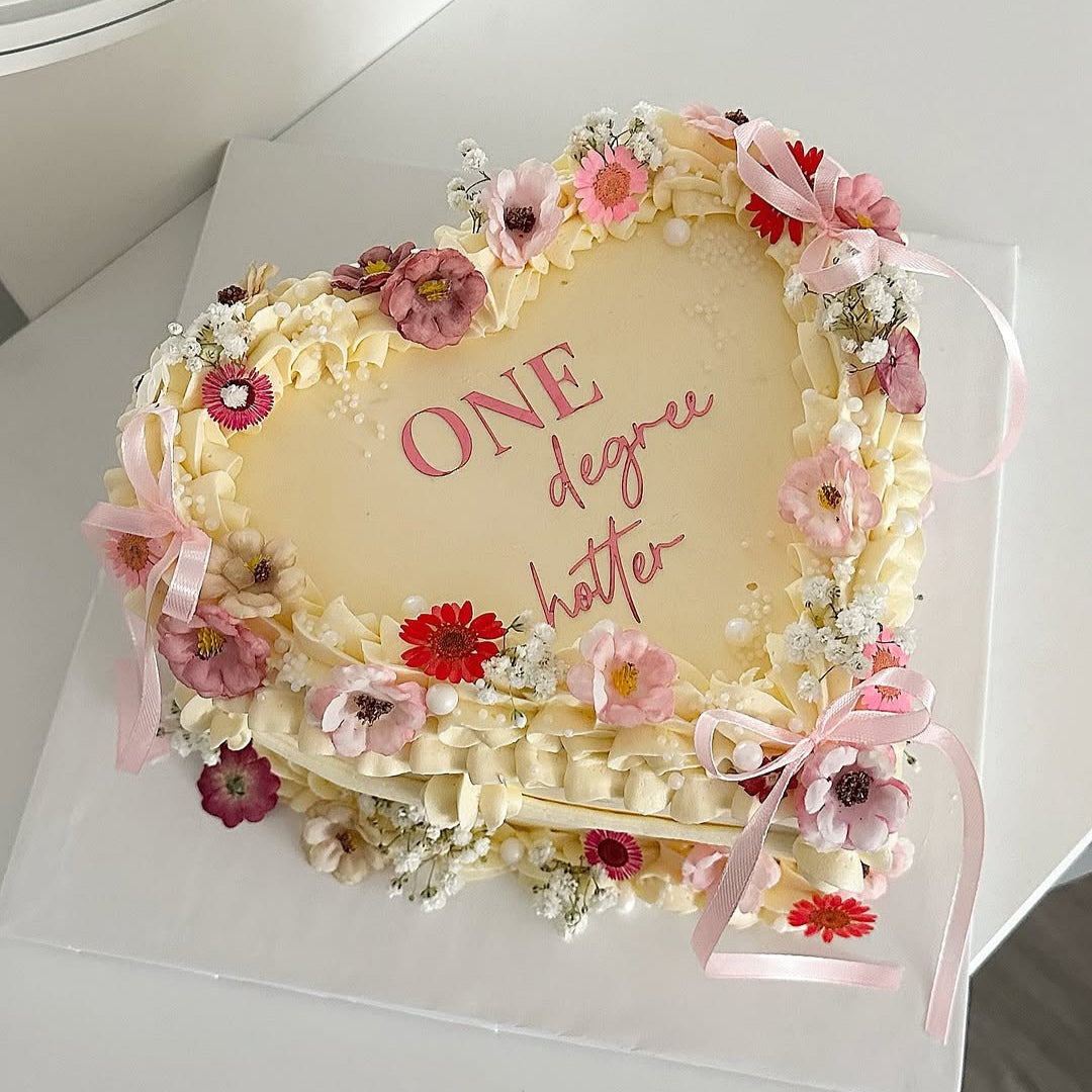 Floral Frost Ribbon Cake