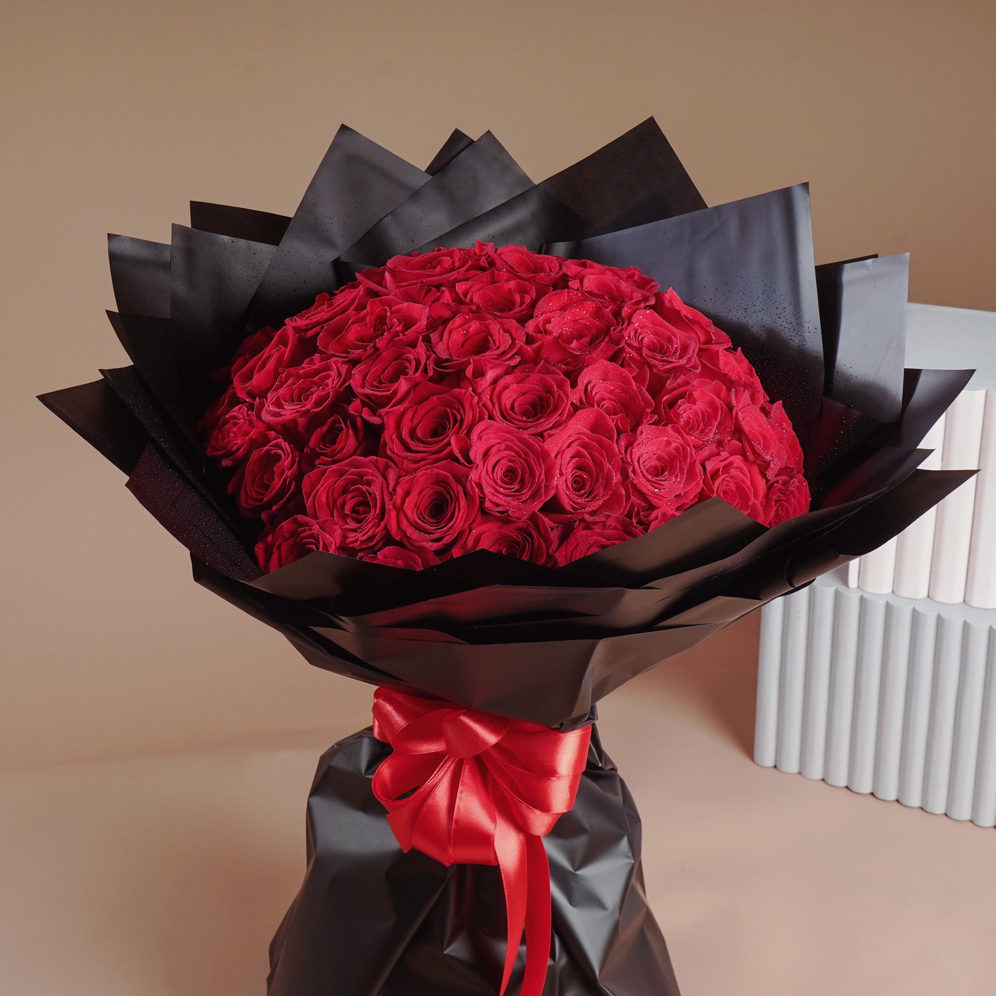 Splendid 50 Red Roses Bouquet