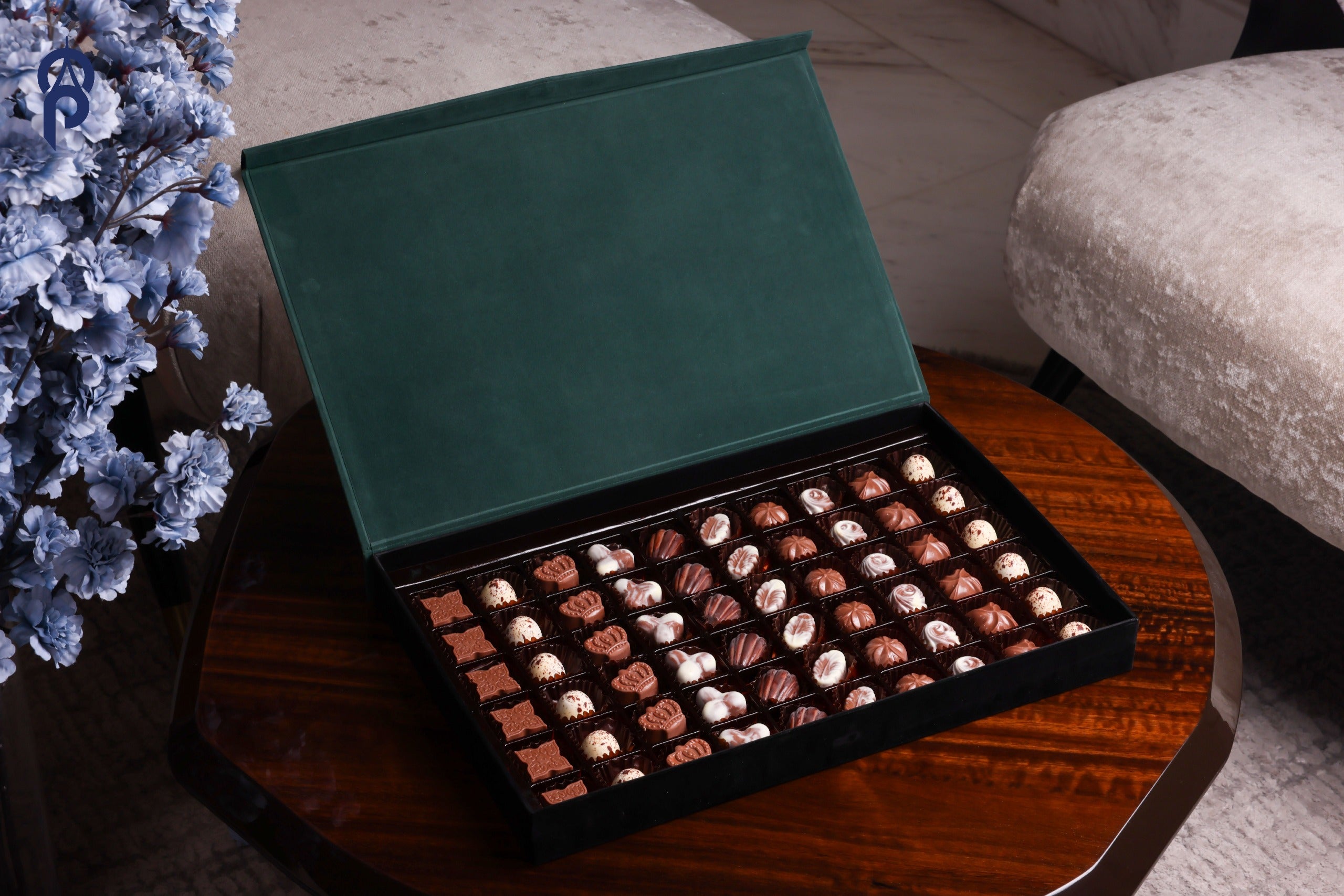 Green Velvet Belgium Chocolate Box 7027