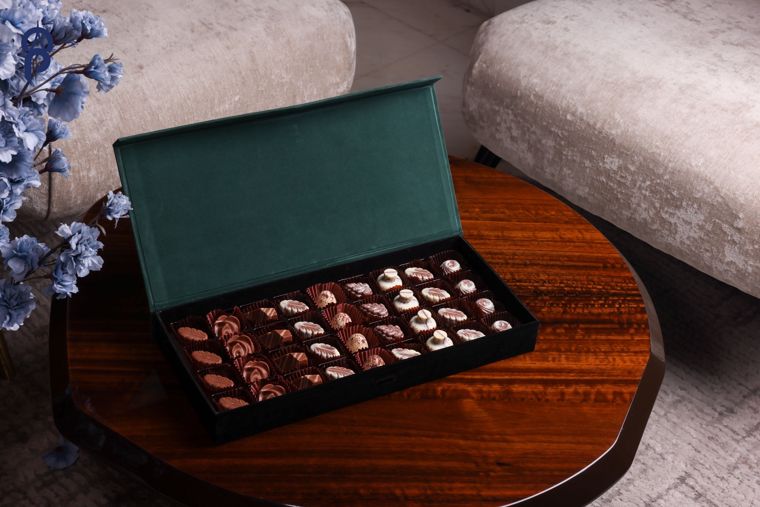 Green velvet Belgian Chocolate Box 7025