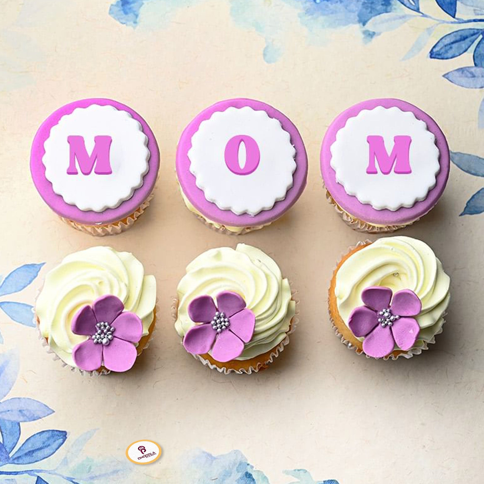 Mom’s Sweet Hugs Cupcakes