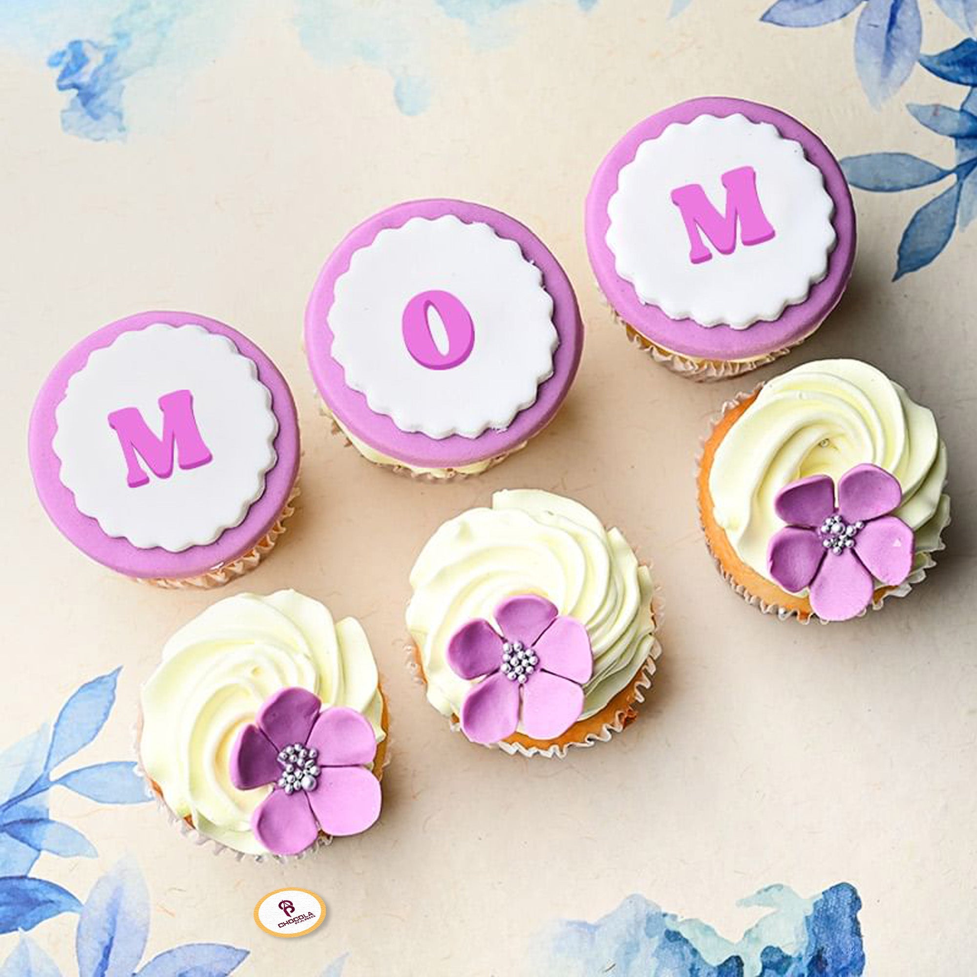 Mom’s Sweet Hugs Cupcakes