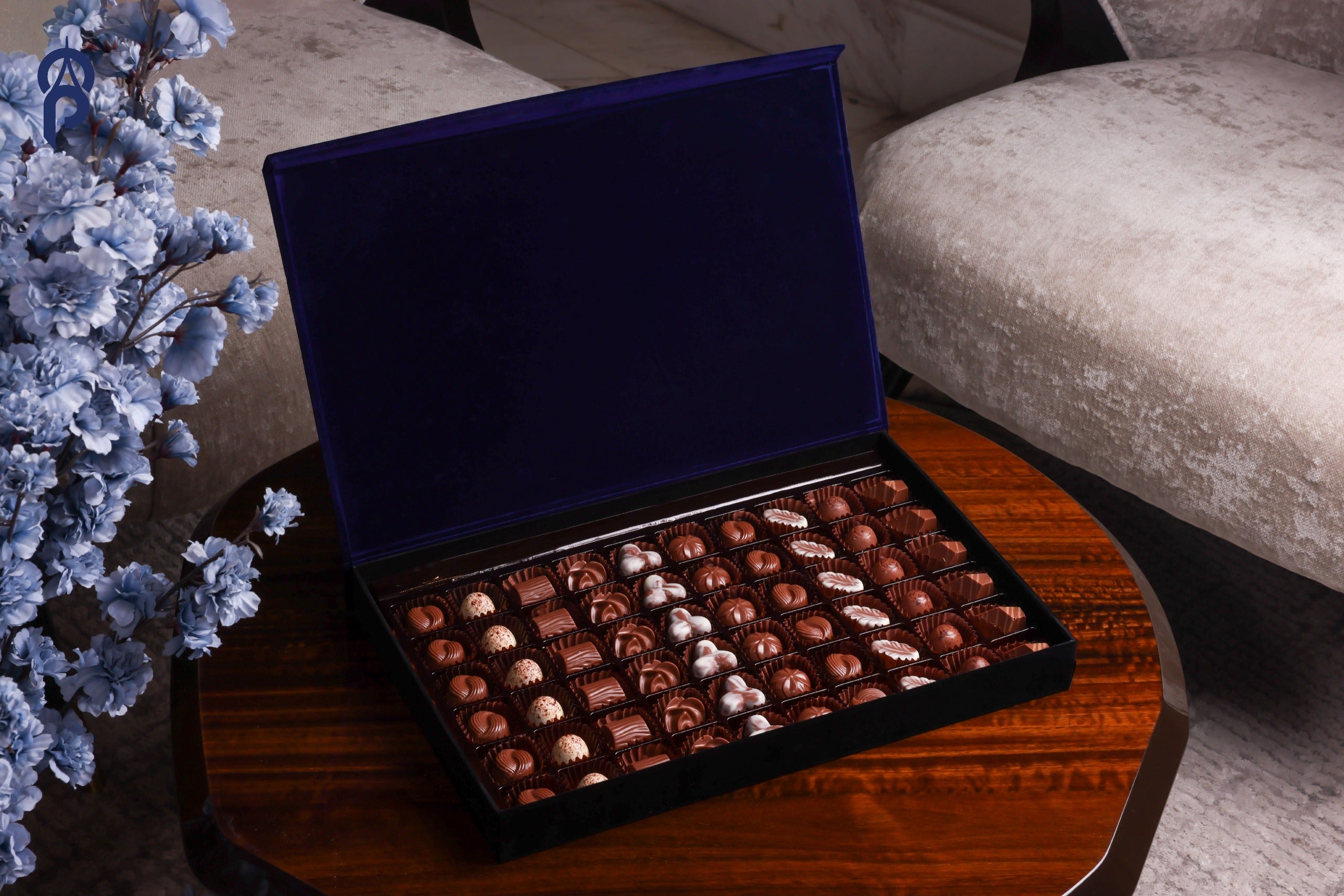 Violet Velvet Belgium Chocolate Box L 7026